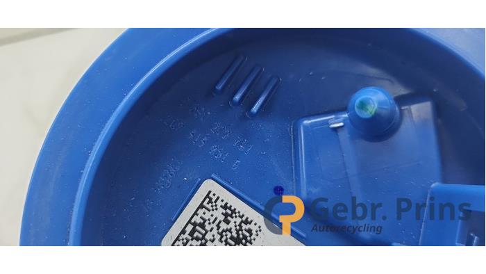 Brandstofpomp Elektrisch van een Volkswagen Polo VI (AW1) 1.0 TSI 12V 2024