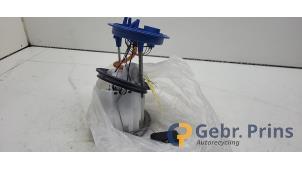 Gebruikte Tank element Pomp Volkswagen Polo VI (AW1) 1.0 TSI 12V Prijs € 50,00 Margeregeling aangeboden door Autorec. Gebr. Prins b.v.