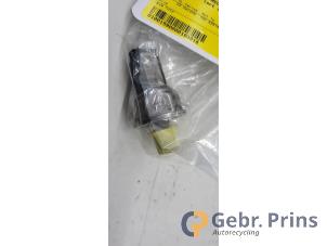 Gebruikte Brandstof Drukregelaar Citroen DS3 (SA) 1.6 e-HDi Prijs € 40,00 Margeregeling aangeboden door Autorec. Gebr. Prins b.v.