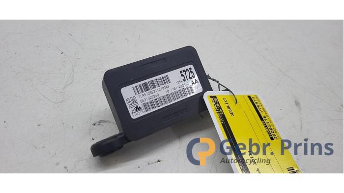 Gebruikte Esp Duo Sensor Chevrolet Cruze (305) 1.8 16V VVT Prijs € 20,00 Margeregeling aangeboden door Autorec. Gebr. Prins b.v.
