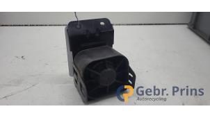 Gebruikte Alarm sirene Chevrolet Cruze (305) 1.8 16V VVT Prijs € 20,00 Margeregeling aangeboden door Autorec. Gebr. Prins b.v.