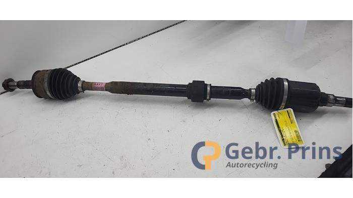 Gebruikte Aandrijfas rechts-voor Chevrolet Cruze (305) 1.8 16V VVT Prijs € 75,00 Margeregeling aangeboden door Autorec. Gebr. Prins b.v.