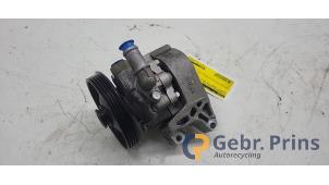 Gebruikte Pomp Servo Chevrolet Cruze (305) 1.8 16V VVT Prijs € 50,00 Margeregeling aangeboden door Autorec. Gebr. Prins b.v.