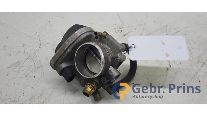 Gasklephuis van een Chevrolet Cruze (305) 1.8 16V VVT 2013