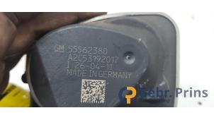 Gasklephuis van een Chevrolet Cruze (305) 1.8 16V VVT 2013
