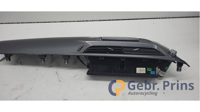 Gebruikte Dashboard deel Citroen C3 (SC) 1.2 VTi 82 12V Prijs € 25,00 Margeregeling aangeboden door Autorec. Gebr. Prins b.v.