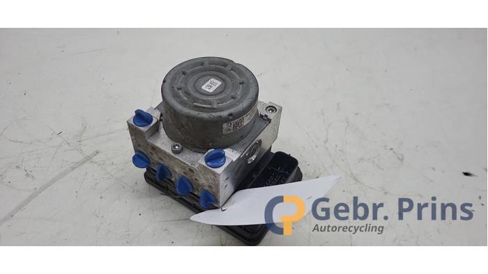 Gebruikte ABS Pomp Citroen C3 (SC) 1.2 VTi 82 12V Prijs € 100,00 Margeregeling aangeboden door Autorec. Gebr. Prins b.v.