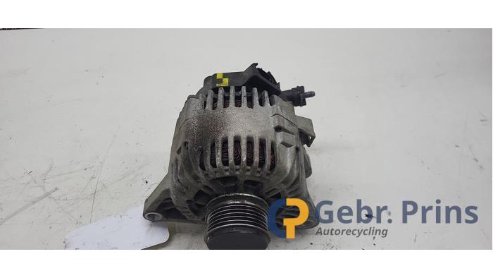Gebruikte Dynamo Hyundai i20 1.1 CRDi VGT 12V Prijs € 50,00 Margeregeling aangeboden door Autorec. Gebr. Prins b.v.