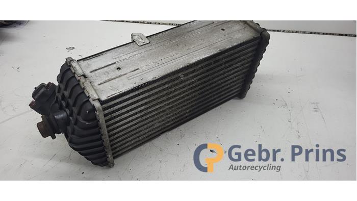 Intercooler van een Hyundai i20 1.1 CRDi VGT 12V 2014