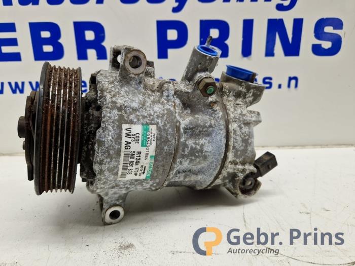 Gebruikte Aircopomp Volkswagen Golf V Variant (1K5) 1.9 TDI Prijs € 50,00 Margeregeling aangeboden door Autorec. Gebr. Prins b.v.