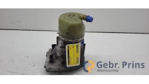 Gebruikte Pomp Servo Volvo V60 I (FW/GW) 1.6 T3 16V Prijs € 150,00 Margeregeling aangeboden door Autorec. Gebr. Prins b.v.