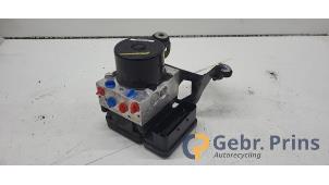 Gebruikte ABS Pomp Volvo V60 I (FW/GW) 1.6 T3 16V Prijs € 60,00 Margeregeling aangeboden door Autorec. Gebr. Prins b.v.