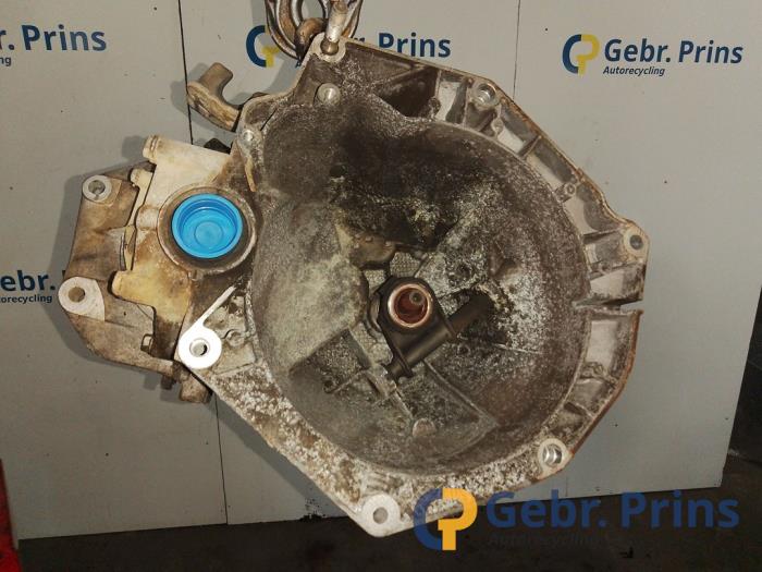 Versnellingsbak van een Fiat Panda/Pandina (312) 0.9 TwinAir Turbo 85 2012