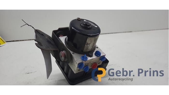 Gebruikte ABS Pomp Suzuki Swift (ZA/ZC/ZD1/2/3/9) 1.3 VVT 16V Prijs € 200,00 Margeregeling aangeboden door Autorec. Gebr. Prins b.v.