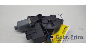 Gebruikte Raammotor Portier Volkswagen Golf VIII (CD1) 2.0 GTI 16V Prijs € 30,00 Margeregeling aangeboden door Autorec. Gebr. Prins b.v.