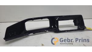 Gebruikte Dashboard deel Volkswagen Golf VIII (CD1) 2.0 GTI 16V Prijs € 25,00 Margeregeling aangeboden door Autorec. Gebr. Prins b.v.
