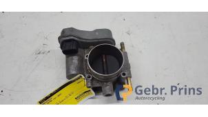 Gebruikte Gasklephuis Opel Astra H GTC (L08) 1.8 16V Prijs € 30,00 Margeregeling aangeboden door Autorec. Gebr. Prins b.v.