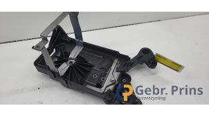 Gebruikte Accubak Volkswagen Golf VIII (CD1) 2.0 GTI 16V Prijs € 25,00 Margeregeling aangeboden door Autorec. Gebr. Prins b.v.