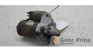 Gebruikte Startmotor Renault Clio III (BR/CR) 1.6 16V Prijs € 30,00 Margeregeling aangeboden door Autorec. Gebr. Prins b.v.