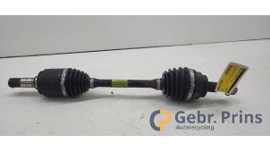 Gebruikte Cardanas links-voor (VWA) Mercedes ML II (164/4JG) 3.0 ML-280 CDI 4-Matic V6 24V Prijs € 60,00 Margeregeling aangeboden door Autorec. Gebr. Prins b.v.