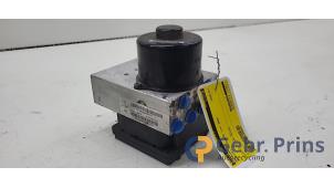 Gebruikte ABS Pomp Mercedes ML II (164/4JG) 3.0 ML-280 CDI 4-Matic V6 24V Prijs € 200,00 Margeregeling aangeboden door Autorec. Gebr. Prins b.v.