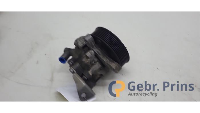 Stuurbekrachtiging Pomp van een Mercedes-Benz ML II (164/4JG) 3.0 ML-280 CDI 4-Matic V6 24V 2009
