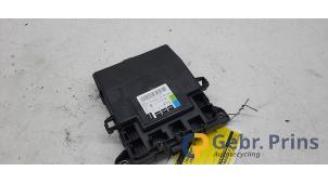 Gebruikte Module Centrale Deurvergrendeling Mercedes ML II (164/4JG) 3.0 ML-280 CDI 4-Matic V6 24V Prijs € 40,00 Margeregeling aangeboden door Autorec. Gebr. Prins b.v.