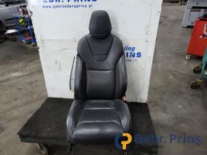 Gebruikte Stoel rechts Tesla Model X 90D Prijs € 250,00 Margeregeling aangeboden door Autorec. Gebr. Prins b.v.