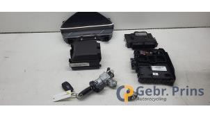 Gebruikte Kontaktslot + computer Ford Focus 4 Wagon 1.0 Ti-VCT EcoBoost 12V 100 Prijs € 250,00 Margeregeling aangeboden door Autorec. Gebr. Prins b.v.