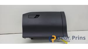 Gebruikte Dashboardkastje Ford Focus 4 Wagon 1.0 Ti-VCT EcoBoost 12V 100 Prijs € 50,00 Margeregeling aangeboden door Autorec. Gebr. Prins b.v.