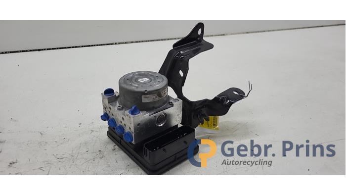 Gebruikte ABS Pomp Ford Focus 4 Wagon 1.0 Ti-VCT EcoBoost 12V 100 Prijs € 150,00 Margeregeling aangeboden door Autorec. Gebr. Prins b.v.