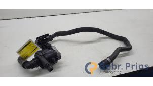 Gebruikte Extra waterpomp BMW M5 Prijs € 75,00 Margeregeling aangeboden door Autorec. Gebr. Prins b.v.