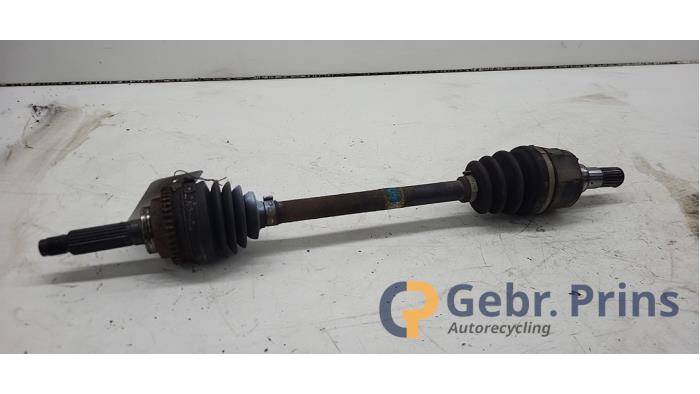 Gebruikte Aandrijfas links-voor Chevrolet Matiz (M200) 0.8 S,SE Prijs € 30,00 Margeregeling aangeboden door Autorec. Gebr. Prins b.v.