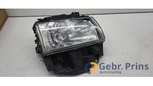 Gebruikte Rechter Koplamp Volkswagen California T4 2.5 TDI Prijs € 25,00 Margeregeling aangeboden door Autorec. Gebr. Prins b.v.