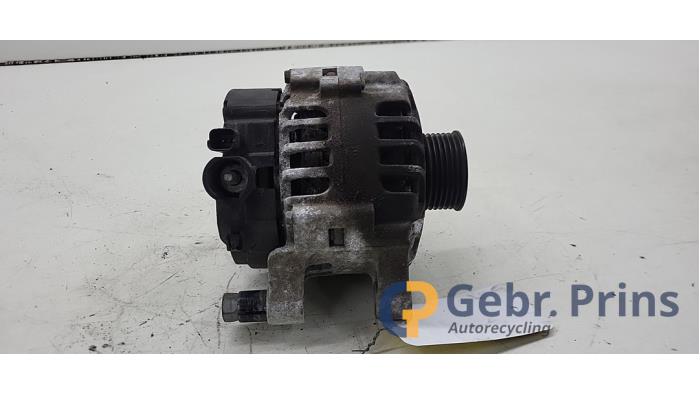 Dynamo van een Peugeot 206+ (2L/M) 1.4 XS 2011