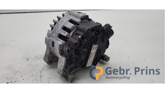 Dynamo van een Peugeot 206+ (2L/M) 1.4 XS 2011