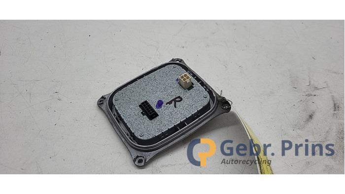 Gebruikte Computer Verlichting Peugeot 308 (L3/L8/LB/LH/LP) 1.2 12V e-THP PureTech 130 Prijs € 50,00 Margeregeling aangeboden door Autorec. Gebr. Prins b.v.