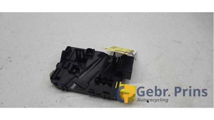 Gebruikte Stuurkolom module Volkswagen Golf V (1K1) 1.6 FSI 16V Prijs € 20,00 Margeregeling aangeboden door Autorec. Gebr. Prins b.v.