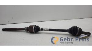 Gebruikte Homokineetas rechts-voor Peugeot 308 (L3/L8/LB/LH/LP) 1.2 12V e-THP PureTech 130 Prijs € 40,00 Margeregeling aangeboden door Autorec. Gebr. Prins b.v.