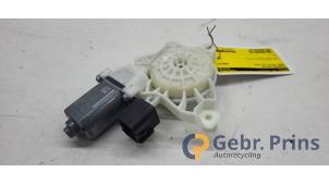 Gebruikte Portierruitmotor Ford Fiesta 7 1.0 EcoBoost 12V 100 Prijs € 30,00 Margeregeling aangeboden door Autorec. Gebr. Prins b.v.