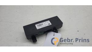 Gebruikte Bluetooth module Peugeot 308 (L3/L8/LB/LH/LP) 1.2 12V e-THP PureTech 130 Prijs € 35,00 Margeregeling aangeboden door Autorec. Gebr. Prins b.v.