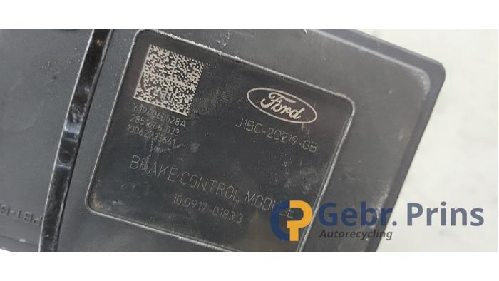 ABS Pomp van een Ford Fiesta 7 1.0 EcoBoost 12V 100 2019