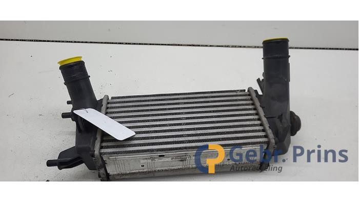Gebruikte Intercooler Ford Fiesta 7 1.0 EcoBoost 12V 100 Prijs € 50,00 Margeregeling aangeboden door Autorec. Gebr. Prins b.v.
