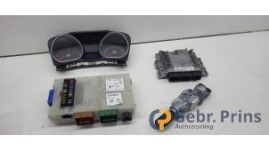 Gebruikte Kontaktslot + computer Ford S-Max (GBW) 1.8 TDCi 16V Prijs € 125,00 Margeregeling aangeboden door Autorec. Gebr. Prins b.v.