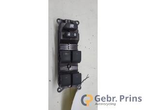 Gebruikte Raam schakelaar elektrisch Lexus IS (E2) 250 2.5 V6 24V Prijs € 40,00 Margeregeling aangeboden door Autorec. Gebr. Prins b.v.