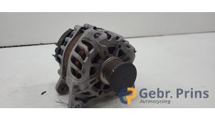 Gebruikte Dynamo Renault Captur (2R) 1.2 TCE 16V EDC Prijs € 50,00 Margeregeling aangeboden door Autorec. Gebr. Prins b.v.