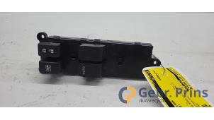 Gebruikte Schakelaar Elektrisch Raam Suzuki Ignis (MF) 1.2 Dual Jet 16V Smart Hybrid Prijs € 35,00 Margeregeling aangeboden door Autorec. Gebr. Prins b.v.