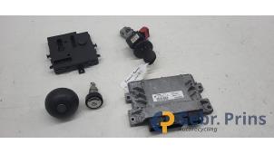 Gebruikte Kontaktslot + computer Renault Twingo II (CN) 1.2 Prijs € 100,00 Margeregeling aangeboden door Autorec. Gebr. Prins b.v.