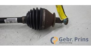 Gebruikte Aandrijfas links-voor Volkswagen Polo VI (AW1) 2.0 GTI Turbo 16V Prijs € 200,00 Margeregeling aangeboden door Autorec. Gebr. Prins b.v.