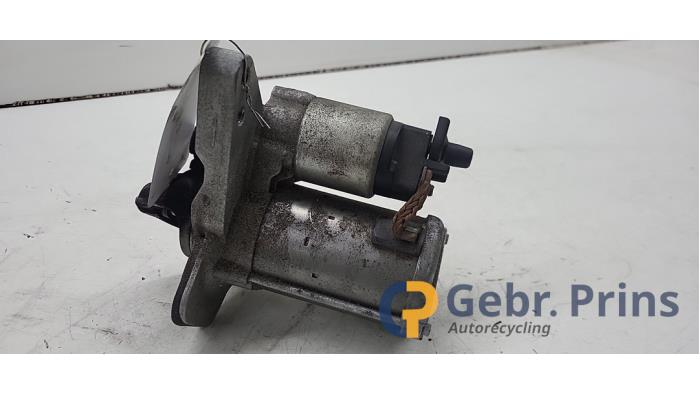 Gebruikte Startmotor Renault Clio V (RJAB) 1.0 TCe 100 12V Prijs € 50,00 Margeregeling aangeboden door Autorec. Gebr. Prins b.v.